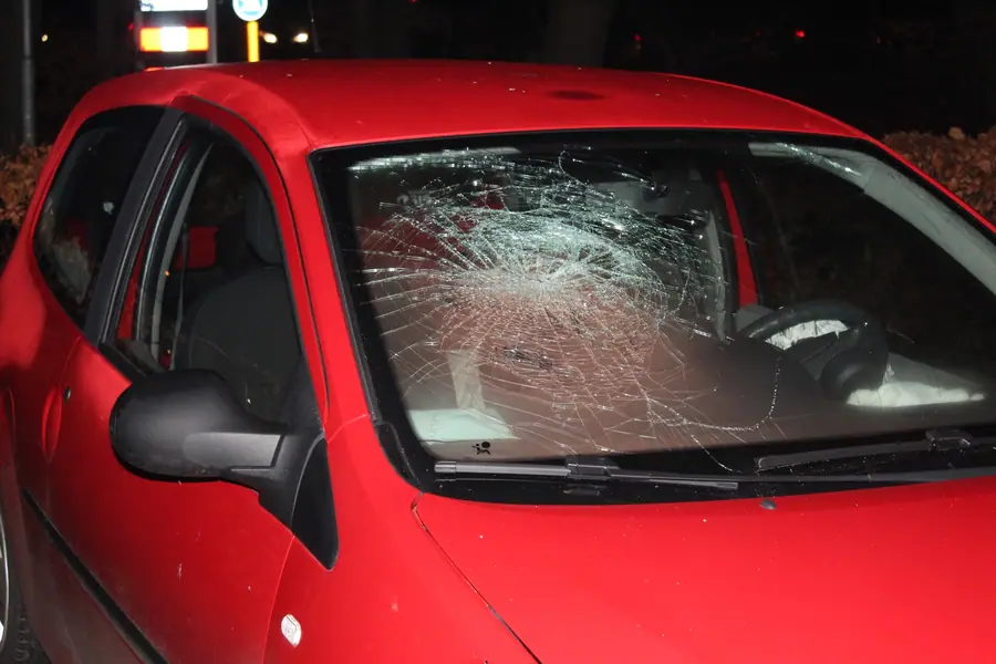 Kopstaartbotsing op kruising bij Ermerweg/Rondweg