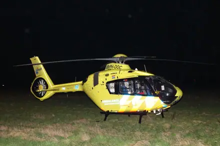 Twee ongevallen op N34 bij Emmen met minstens zes gewonden twee traumahelikopters ter plaatse — foto 3 van 5