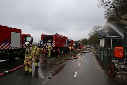 Gewonde bij brand in lunch- en eetcafé De Paap Papenvoort — foto 5 van 5