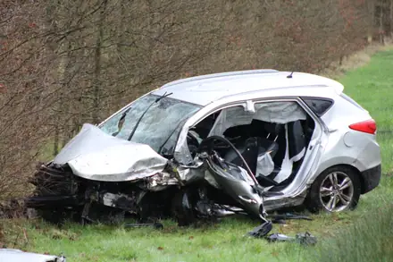 Zware aanrijding op de N381 bij Witteveen. — foto 2 van 3