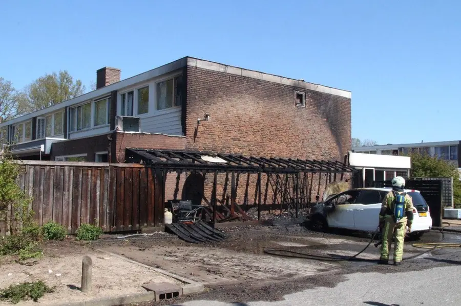 Woning beschadigd na autobrand