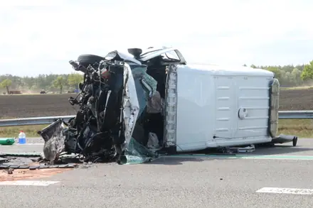 N34 afgesloten na ernstig ongeluk — foto 9 van 10