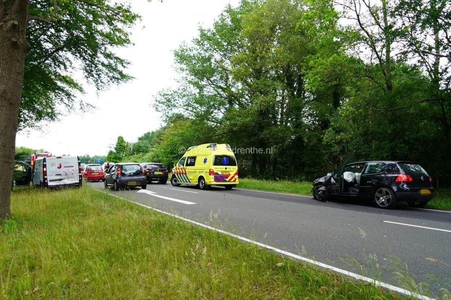 Kopstaart botsing bij Emmen N391 Rondweg richting Ter Apel
