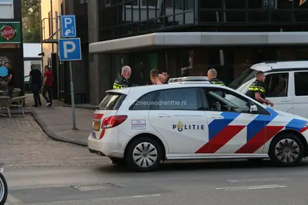 Twee personen aangehouden na vechtpartij in kroeg in Emmen [Video] — foto 2 van 12