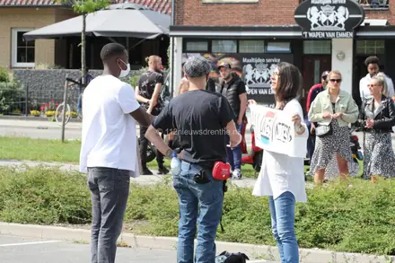 Organisatie en gemeente tevreden over Black Lives Matter-demonstratie [Video] — foto 4 van 12