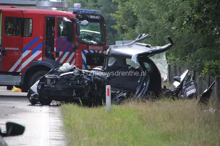 Zwaar ongeval op N381 bij Zweeloo — foto 12 van 12