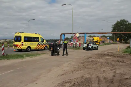 Auto’s botsen op Rondweg Emmen bij aansluiting N34: veel ravage en vertraging — foto 5 van 8