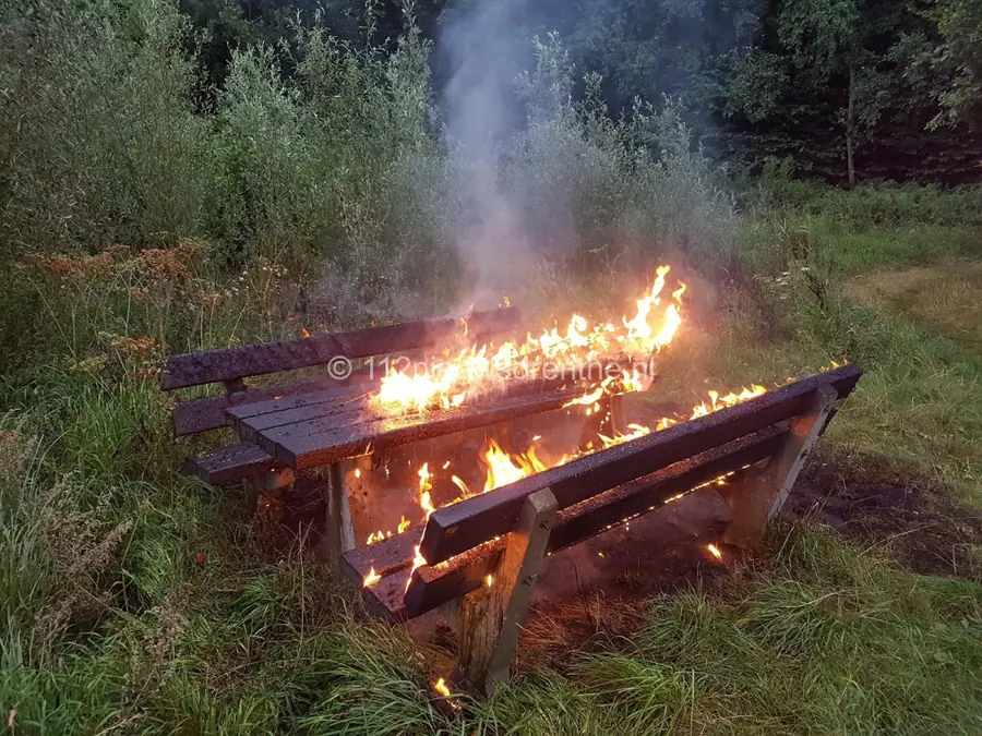 Picknick tafel in brand Meppel