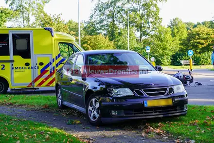 Motorrijder raakt gewond bij aanrijding in Emmen — foto 3 van 5