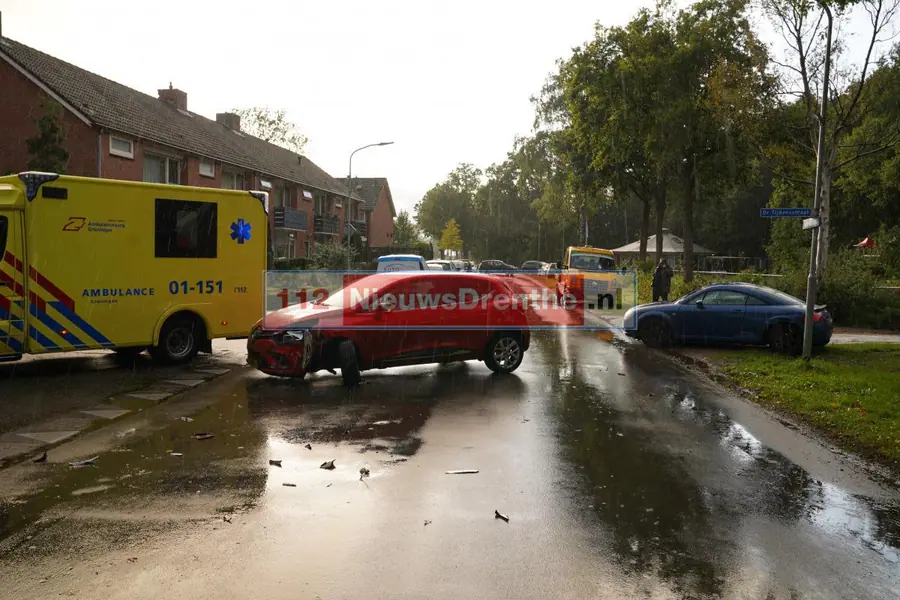 Bestuurder ziet voertuig over het hoofd in Ter-Apel