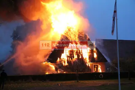 Woonboerderij in Zweeloo in lichterlaaie — foto 2 van 7