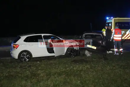 Een persoon raakt gewond bij kopstaartbotsing in Emmen — foto 1 van 5