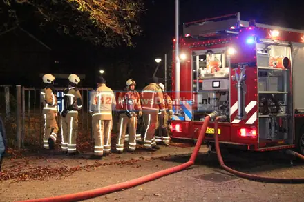 Brandweer rukt uit voor brand in school in Coevorden — foto 6 van 7