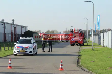 Brand in slijperij van metaalbedrijf in Coevorden — foto 2 van 8