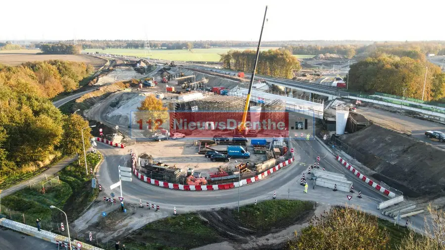 Nieuw brugdeel gelegd voor knooppunt Emmen-West