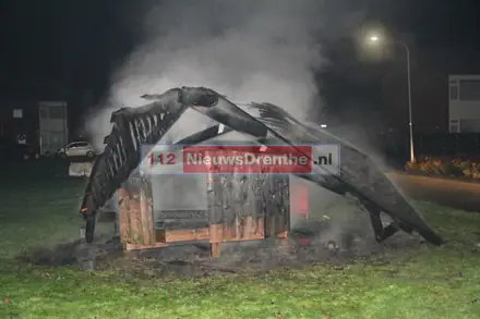 Keet brand volledig uit in Emmer-Compascuum — foto 7 van 8