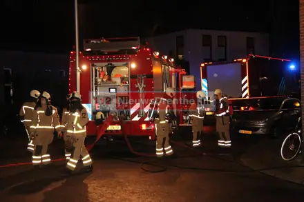 Twee gewonden bij woningbrand in Coevorden — foto 9 van 12