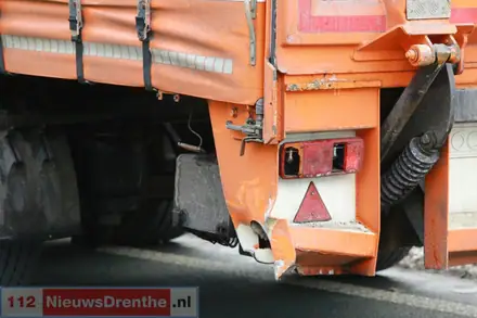 Twee gewonden na ernstig ongeval op N34 bij Borger — foto 8 van 8