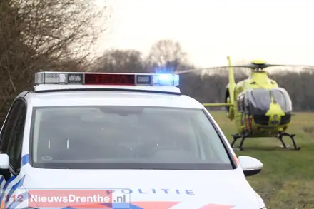 Gewonden bij botsing tussen scooters in Emmen — foto 3 van 11