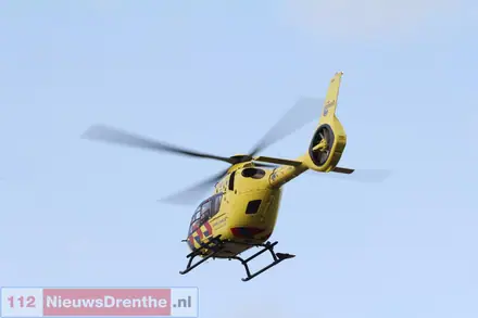Gewonden bij botsing tussen scooters in Emmen — foto 8 van 11