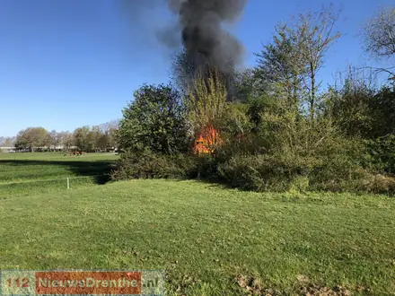 Schuurtje verwoest door brand in Coevorden — foto 1 van 4