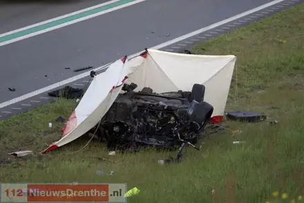 Meerdere doden bij zwaar ongeluk op de N34 bij Borger — foto 8 van 12