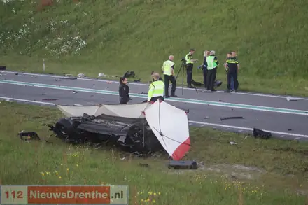 Meerdere doden bij zwaar ongeluk op de N34 bij Borger — foto 11 van 12
