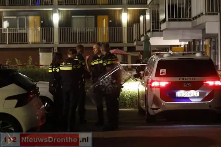 Zwaargewonde bij steekpartij in Emmen — foto 3 van 6