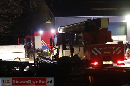 Brand in grote schuur blijkt afvalbrand in Dalen — foto 2 van 2
