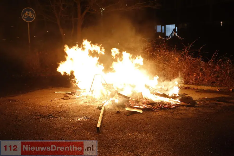 Afvalbrand aan de Torflang in Emmen