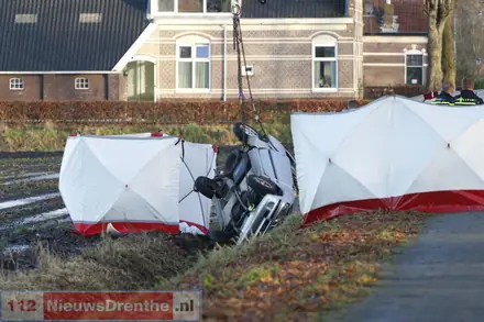 Twee mannen overleden na ongeval met brommobiel in Erica — foto 3 van 4