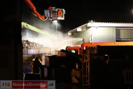 Brand bij metaalhandel Company Holland in Emmen — foto 2 van 5