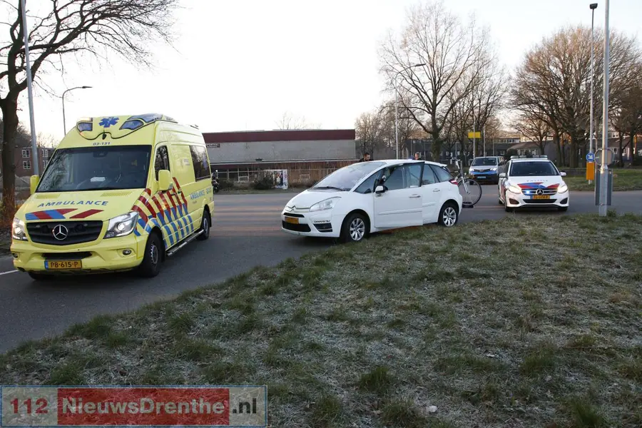 Fietser gewond bij botsing op Brinkenweg Emmen