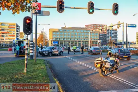 Automobilist raakt gewond bij ongeluk op Hondsrugweg in Emmen — foto 2 van 4
