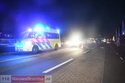 Voetganger raakt gewond na botsing met personenauto. — foto 2 van 2