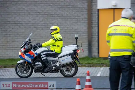 Grote verkeerscontrole door de politie in Emmen, meerdere bekeuringen geschreven — foto 5 van 5