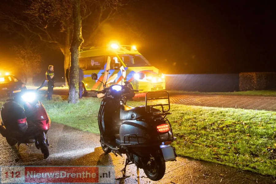 Scooterrijder gewond na eenzijdig ongeval in Nieuw-Weerdinge