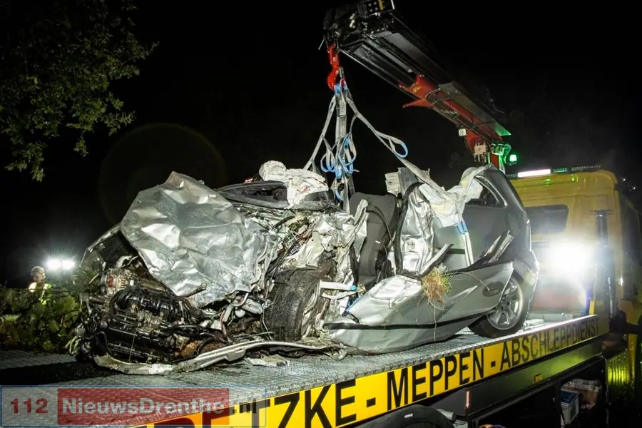 Twee dode na zwaar verkeersongeval op de B402 nabij Meppen (DE)