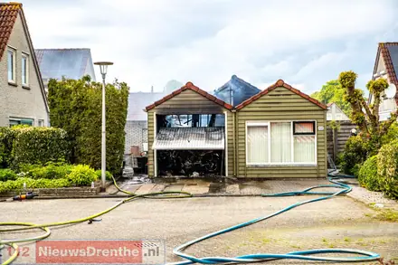Garagebox in de brand in Coevorden — foto 4 van 6
