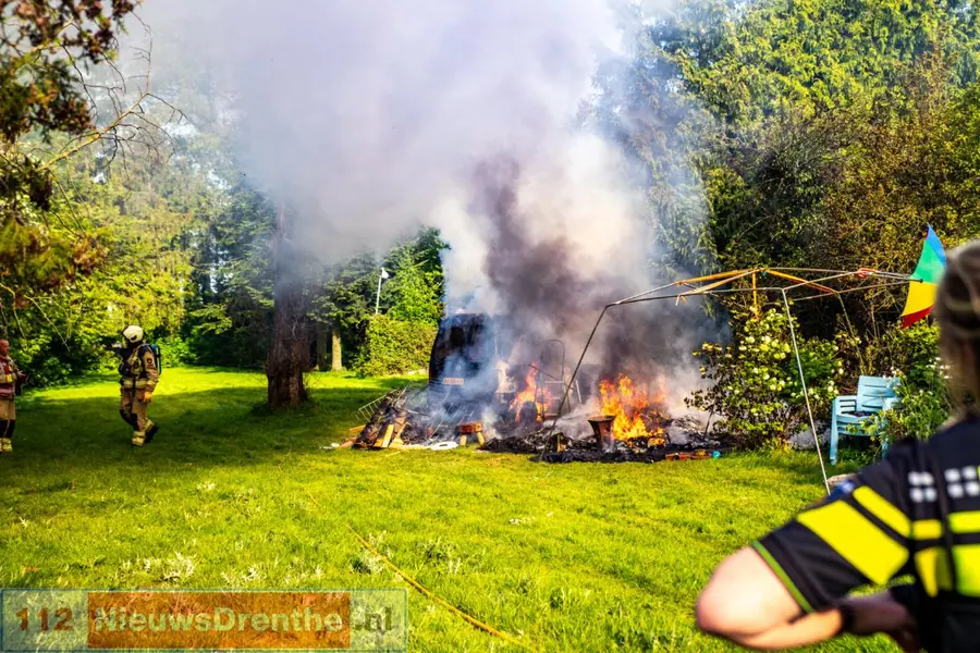 Stevige rookontwikkeling bij brand in Emmen