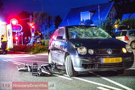 Fietser gewond bij botsing met auto in Emmen — foto 2 van 2