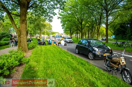 Één persoon raakt gewond na ongeval in Emmen — foto 2 van 3