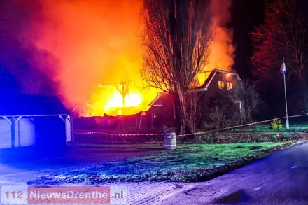 Woning volledig verwoest door uitslaande brand in Barger-Compascuum — Barger-Compascuum