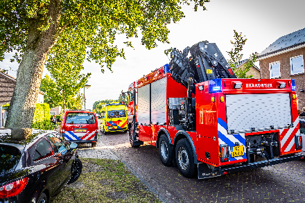 Ernstig ongeval met shovel in Schoonebeek — foto 1 van 3