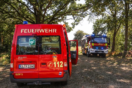 Grote brand in paardenstal in Ter Apel — foto 2 van 4