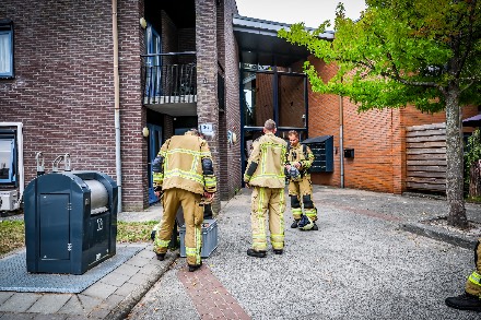 Opnieuw zorgen bij Cosis in Beilen: medewerkers ruiken damp na incident met gevaarlijke stof — foto 4 van 7