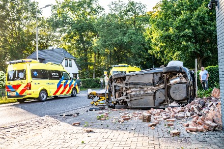 Meerdere personen gewond bij eenzijdig ongeval op N353 bij Havelte — foto 2 van 3