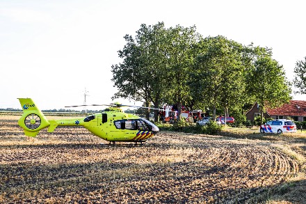 Ernstig verkeersongeval bij Linde: twee zwaargewonden — foto 5 van 5