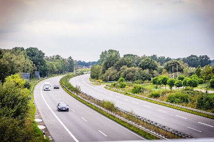 Duitsland vermindert intensieve grenscontroles op A37 bij Zwartemeer — foto 4 van 5