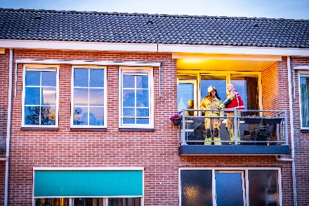 Vier personen naar het ziekenhuis na brand in woonzorgcentrum in Sleen — foto 5 van 9